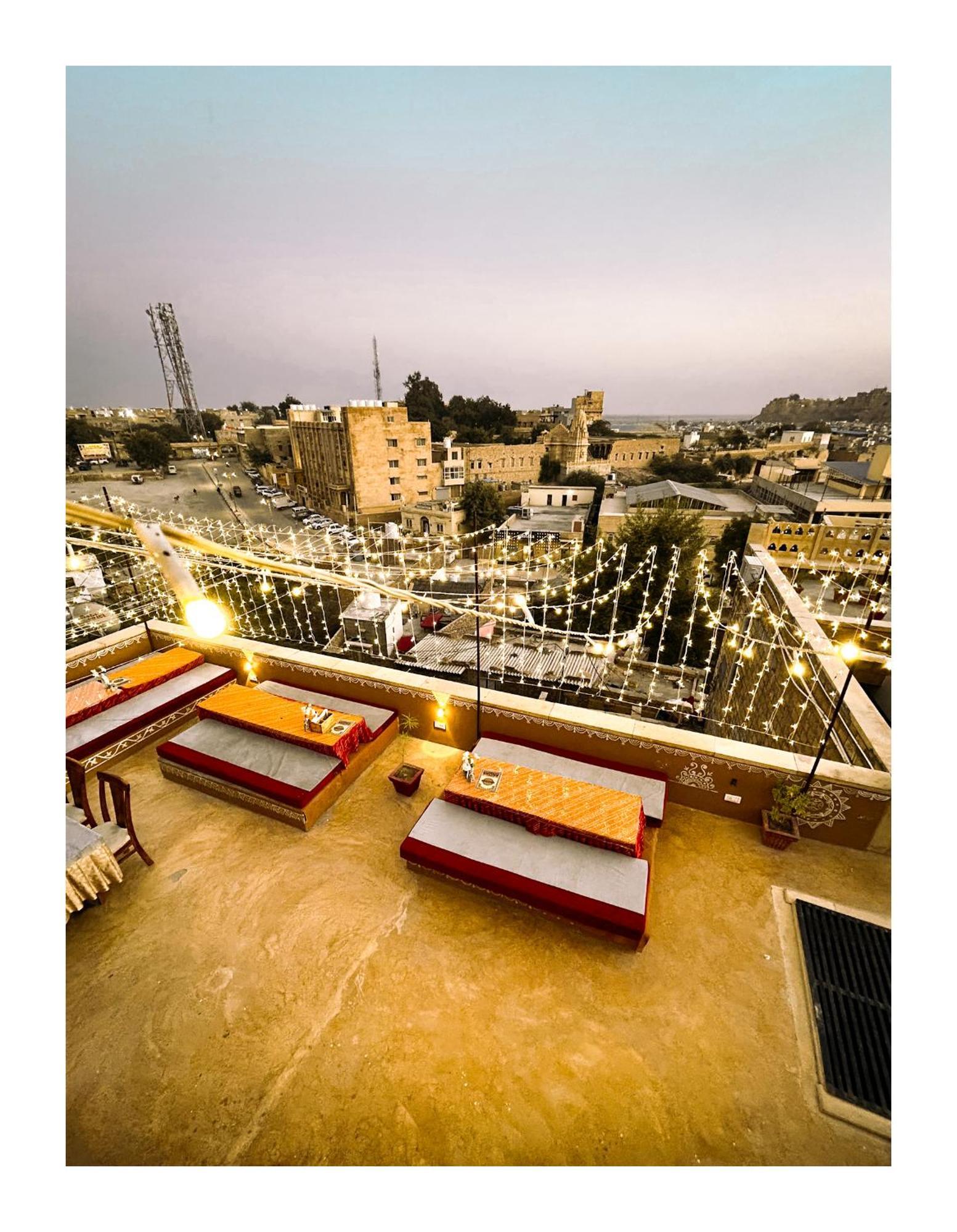 Garh Meera - A Sensational Boutique Hotel 斋沙默尔 外观 照片